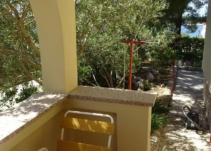 Slavica Kuca Blizu Mora Sa Terasom Apartamento Barbat na Rabu