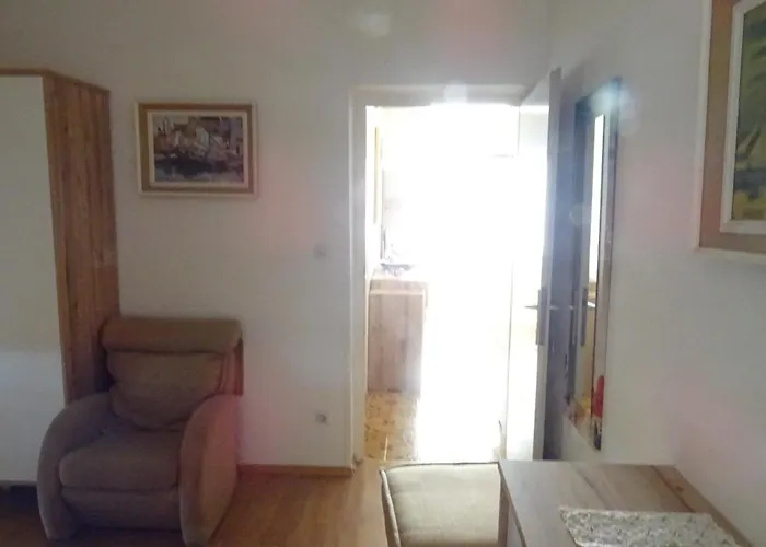 Apartamento Slavica Kuca Blizu Mora Sa Terasom