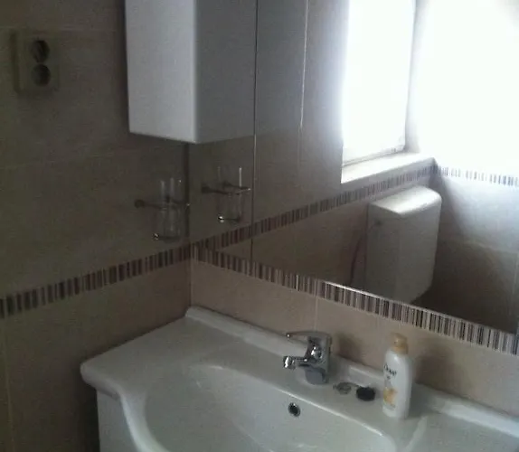 Apartamento Slavica Kuca Blizu Mora Sa Terasom *