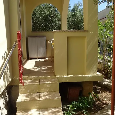 Slavica Kuca Blizu Mora Sa Terasom