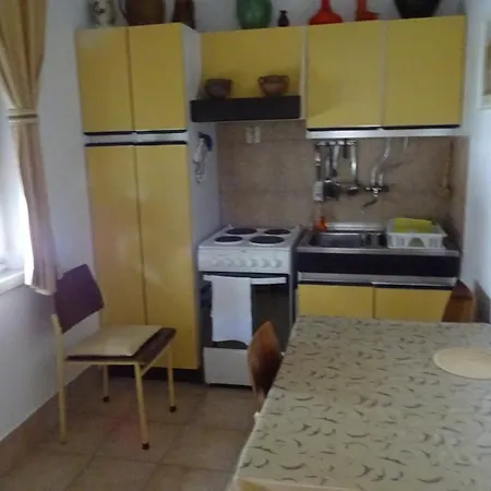 Slavica Kuca Blizu Mora Sa Terasom Lejlighed Barbat na Rabu