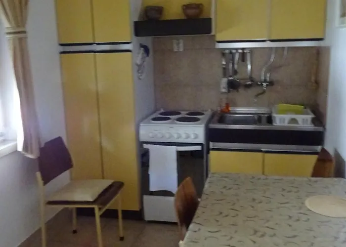 Slavica Kuca Blizu Mora Sa Terasom Lejlighed Barbat na Rabu